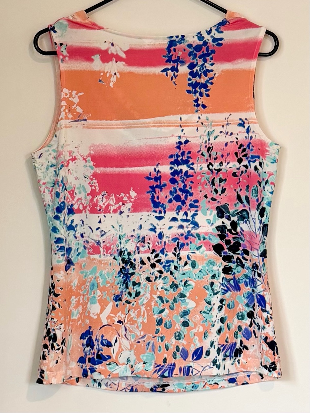 Calvin Klein Sleeveless Cowl-Neck Floral Tank - Size: Medium - Picture 4 of 5